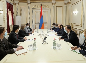 Խորհրդարանի խոսնակը հանդիպել է ԱՄՆ դեսպանի եւ ԱՄՆԶԾ ղեկավարի հետ