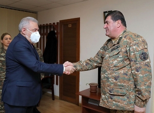 ՀՀ պաշտպանության նախարարին են ներկայացվել ընթացիկ խնդիրները