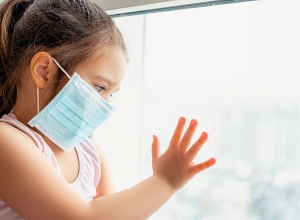 Յուրաքանչյուր 7 երեխայից 1-ը նախորդ տարվա մեծ մասն ապրել է մեկուսացման պայմաններում. ՅՈՒՆԻՍԵՖ