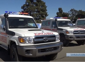 «Սատարենք մեր հերոսներին» կազմակերպությունը շտապօգնության 5 մեքենա է նվիրել պաշտպանության բանակին