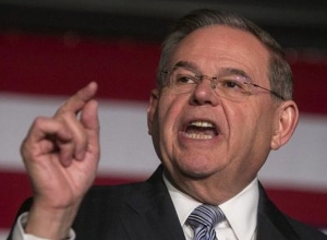 Любая помощь Азербайджану должна быть прекращена: сенатор Р. Менендес