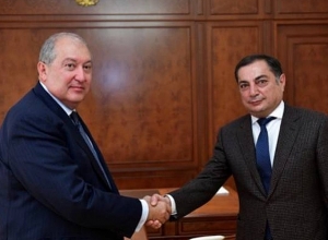 Արմեն Սարգսյանը և Վահրամ Բաղդասարյանը քննարկել են Հայաստանում լարվածության թուլացման ուղիները