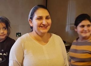 Կանայք օգնում են կանանց, որոնց իրավունքները ոտնահարել է պատերազմը