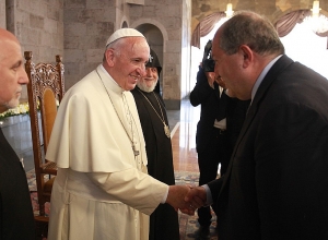 Արմեն Սարգսյանը շնորհավորական ուղերձ է հղել Հռոմի Սրբազան քահանայապետ Ֆրանցիսկոս պապին