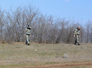 Поиски останков погибших военнослужащих сегодня также приостановлены