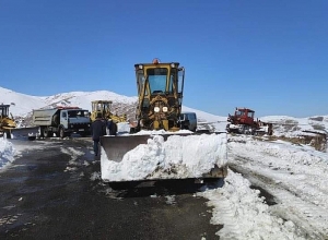 Կապանի տարածաշրջանում, Գորիս-Սիսիան ավտոճանապարհին տեղ-տեղ մերկասառույց է