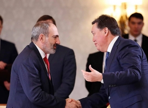 Նիկոլ Փաշինյանը հեռախոսազրույց է ունեցել Ղազախստանի Հանրապետության վարչապետի հետ