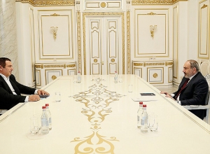 Никол Пашинян и Гагик Царукян встретились