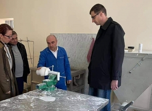 Շրջել ենք պրոթեզարանի բաժիններում, ծանոթացել ընթացիկ աշխատանքներին