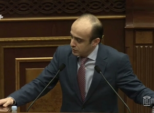 Դրական քվեարկեք․ չնայած, ում ինչ եմ ասում․ Տարոն Սիմոնյան