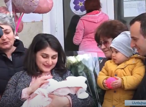 Ծնվել է հոր մահից հետո