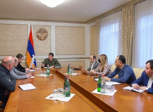 Արայիկ Հարությունյանի մոտ քննարկվել են պատերազմի ընթացքում քաղաքացիների գույքի կորուստների փոխհատուցման հարցերը