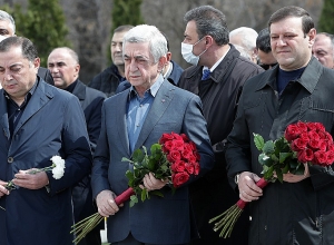 Serzh Sargsyan paid tribute to the memory of Andranik Margarian