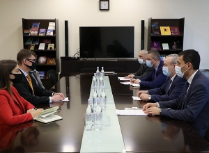 ԿԳՄՍ նախարարը դեսպանին է ներկայացրել Ադրբեջանի տարածքներում գտնվող հայկական մշակութային ժառանգության պահպանության խնդիրը