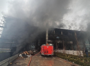 Պլաստմասայի արտադրամասում բռնկված հրդեհը մարվել է