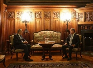 Лавров обсудил с Байрамовым ход реализации договоренностей лидеров России, Азербайджана и Армении