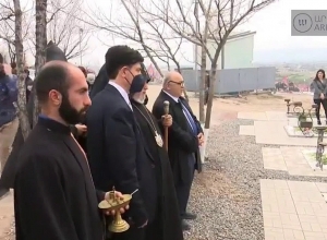Գարեգին Բ կաթողիկոսն այցելել է Եռաբլուր. ՈՒՂԻՂ