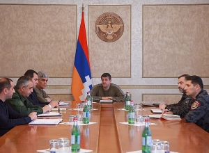ԱՀ նախագահը խորհրդակցություն է հրավիրել ներքին անվտանգության ապահովման որոշ հարցերի շուրջ