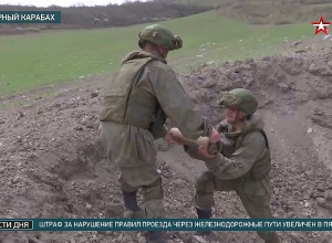 Ռուս սակրավորները Ղարաբաղում զինամթերքից մաքրում են տեղանքը