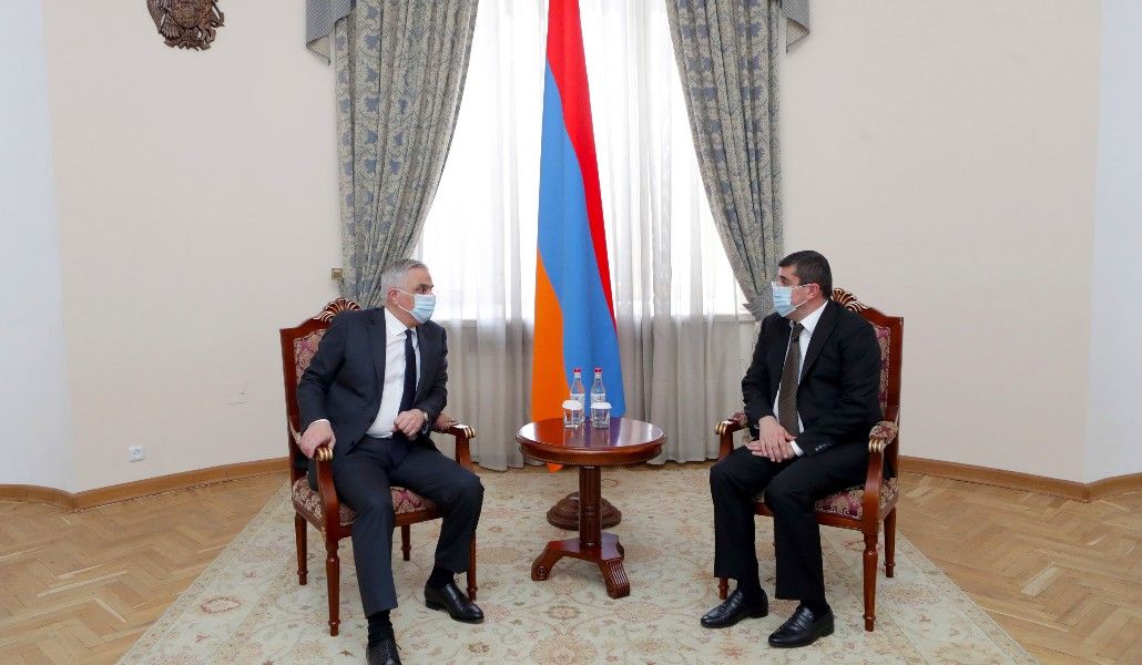 080421HandipumMherGrigoryan