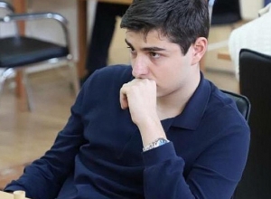 Շախմատիստներ Արթուր Դավթյանն ու Մամիկոն Ղարիբյանը առաջատարների թվում են