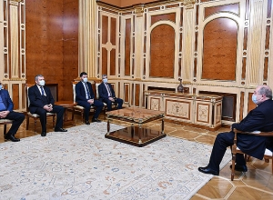 Президент Саркисян принял руководителей ряда партий