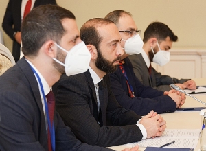 Арарат Мирзоян в Санкт-Петербурге встретился с Валентиной Матвиенко