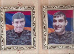 Герои Левон и Армен Антаняны