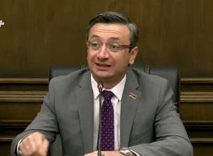 Это ещё вопрос, кто под чьим покровительством участвовал в выборах: Горгисян ответил Сурену Папикяну