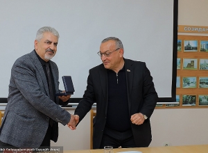 ԱԺ նախագահ Արթուր Թովմասյանը հյուրընկալվել է Արցախի մայր բուհում