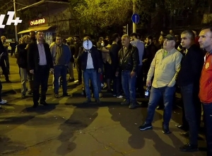 Ակցիա Կառավարական ամառանոցների մոտ