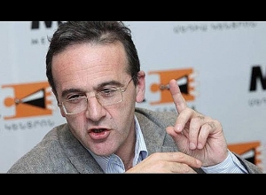 Каждый получит свой ответ путем публичного голосования: Сакунц