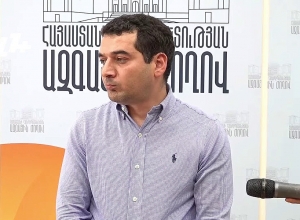 Прозвучавшие ругательства я слово в слово адресую этим людям и их политическим отцам: Акопян