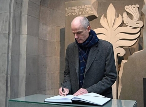 Глава МИД Нидерландов направил письмо Ара Айвазяну