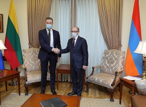 Հայ ժողովուրդը դեռ շարունակում է առերեսվել Արցախի դեմ ադրբեջանաթուրքական վերջին ագրեսիայից բխող մարտահրավերների․ Արա Այվազյանը՝ Լիտվայի ԱԳ նախարարին