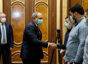 Никол Пашинян принял титулованных спортсменов