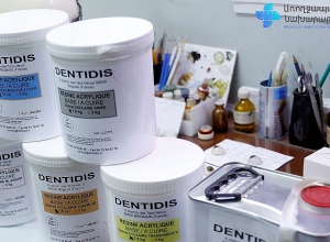 Ակնաբուժական կենտրոնին տրվել են պատերազմում վիրավորած զինվորների աչքերի պրոթեզավորման համար անհրաժեշտ նյութեր