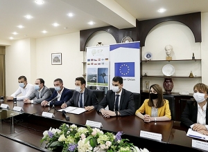 Ստորագրվել է վեց նախակրթարանների հիմնանորոգման պայմանագրերը