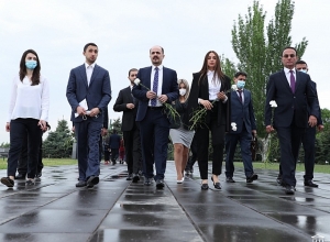 Իրաքի խորհրդարանի պատվիրակությունն այցելեց Ծիծեռնակաբերդ