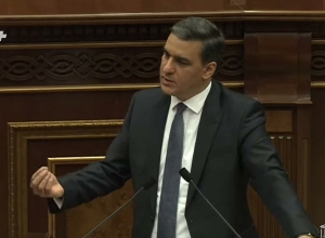 Կապանից Ճակատեն ճանապարհին ադրբեջանական ցուցատախտակներ են և զինվորներ․ մարդիկ խուսափում են երթևեկել․ ՄԻՊ