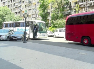 «Մենք մատաղի գառներ չենք»․ ավտոբուսներով մասնակի փակեցին փողոցը