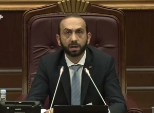 Պարոն Թաթոյան, չգիտեմ՝ Ձեր վրդովմունքն ինչով է պայմանավորված․ Արարատ Միրզոյան