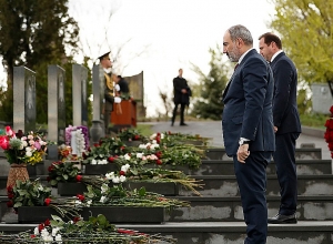 Նիկոլ Փաշինյանն այցելել է «Եռաբլուր» զինվորական պանթեոն