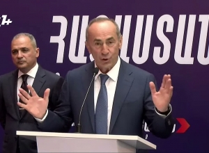 Ե՛վ առաջին և՛ երկրորդ նախագահներին առաջարկում եմ միասնական պայքարել այս իշխանության դեմ․ Քոչարյան