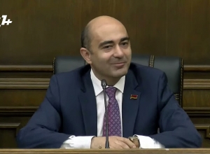 Մենք գիտենք, որ ընդդիմությունը գնում, Փաշինյանի մերձավորների տներում բանակցում է․ Մարուքյան