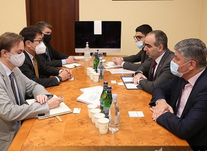 Заместитель председателя КГД принял и. о. директора Армянского офиса АМР США