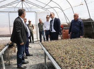 ՀՀ էկոնոմիկայի նախարարի պաշտոնակատարն այցելել է «Արմավիր ֆրութ» ՍՊԸ չրագործական ընկերություն և պիստակի այգի