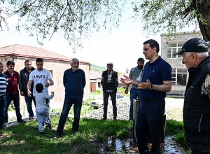 Արման Թաթոյանը հանդիպումներ է ունեցել Վերիշեն և Ակներ գյուղերի բնակիչների հետ