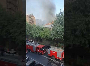 Հրդեհ Կենտրոնում․ այրվում է եռահարկ շենքի տանիքը