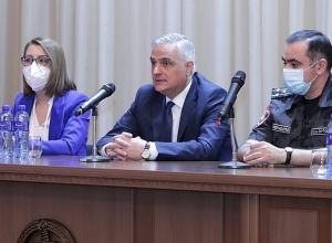 Փոխվարչապետի պաշտոնակատար Մհեր Գրիգորյանը հանդիպում է ունեցել Պարեկային ծառայության ուսուցման ծրագրի մասնակիցների հետ